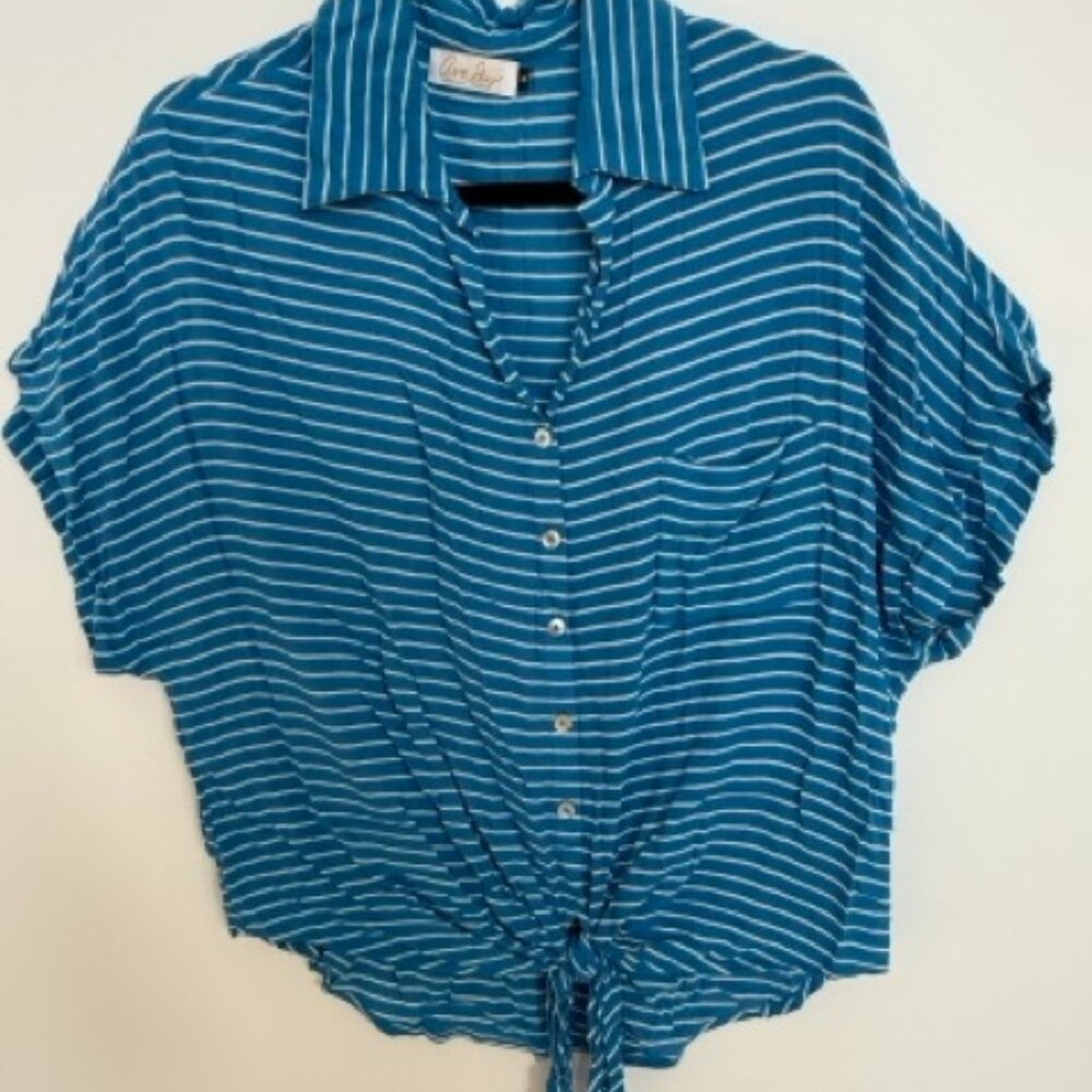 Fighting Eel Ava Sky Women's Top- Size M